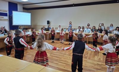 Проектните дейности на ДГ "Слънце" - град Левски бяха представени на Национална кръгла маса за иновации в предучилищното образование 8