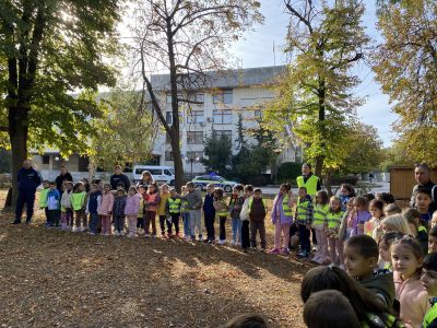 Малки стъпки с голямо послание: "Вече съм голям и правилата знам" 16